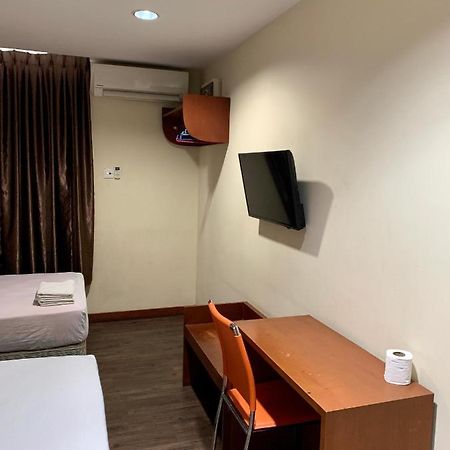 New Grand Hotel Keningau Екстер'єр фото