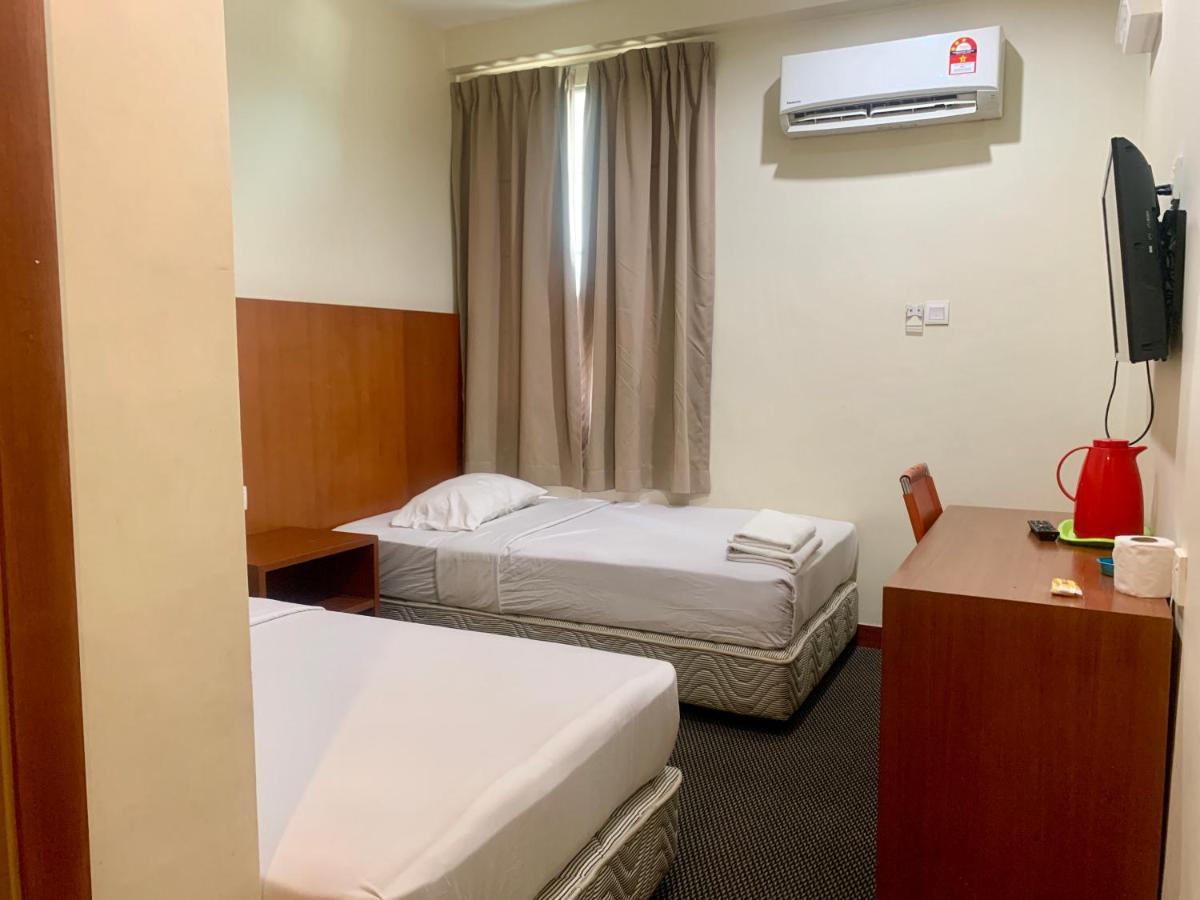 New Grand Hotel Keningau Екстер'єр фото
