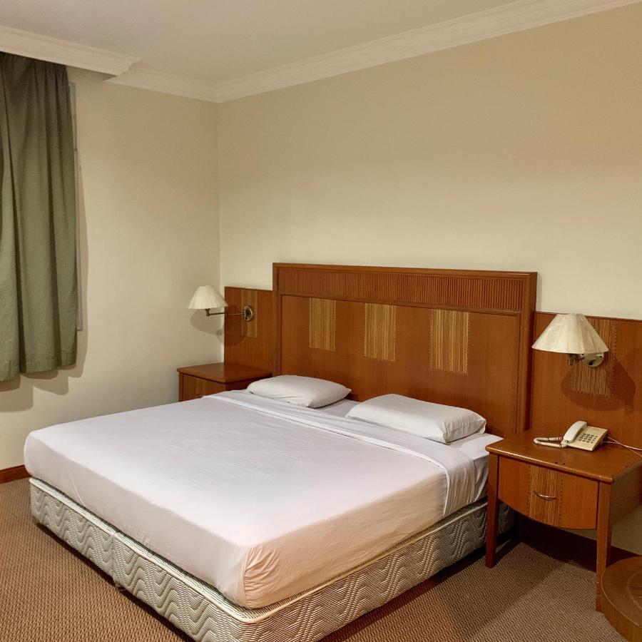New Grand Hotel Keningau Екстер'єр фото