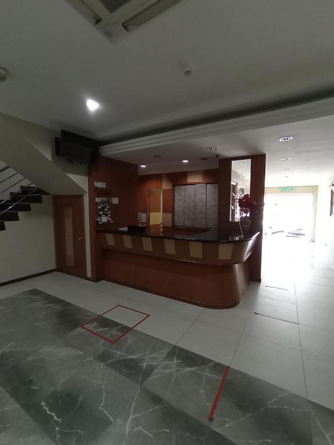 New Grand Hotel Keningau Екстер'єр фото