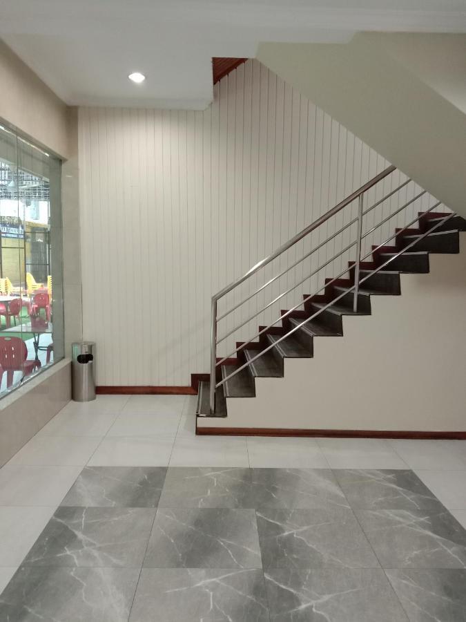 New Grand Hotel Keningau Екстер'єр фото