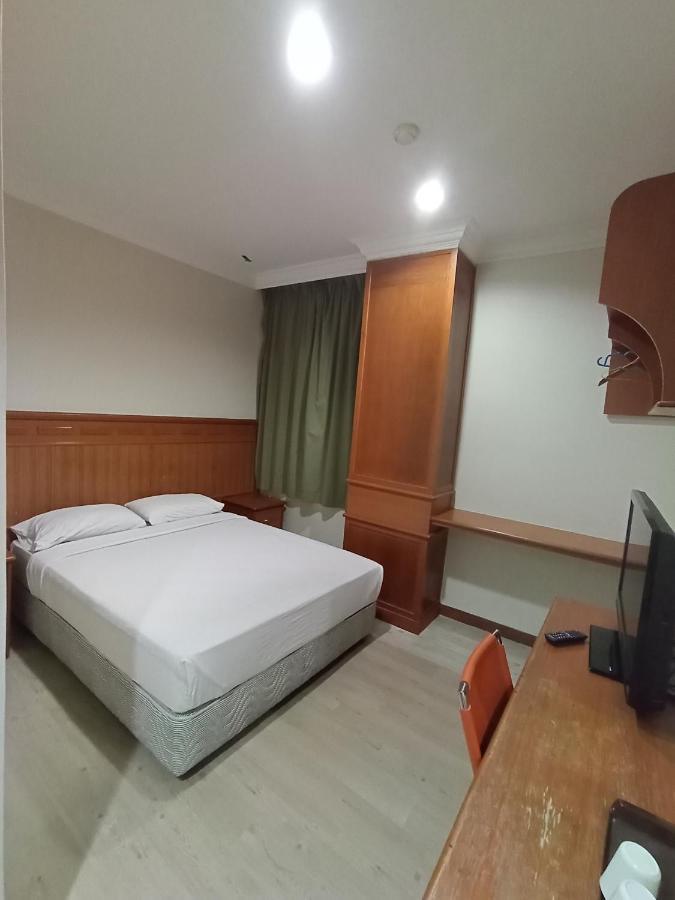 New Grand Hotel Keningau Екстер'єр фото